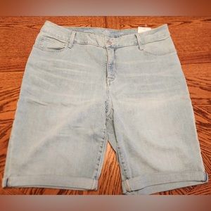 St. John’s Bay Denim Bermuda Shorts Size 18W